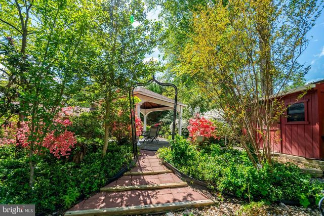 6400 JULIAN ST, Springfield, VA 22150