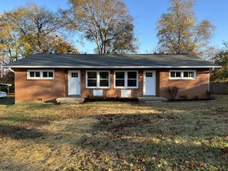 907 Elwood Drive, Clarksville, TN 37040