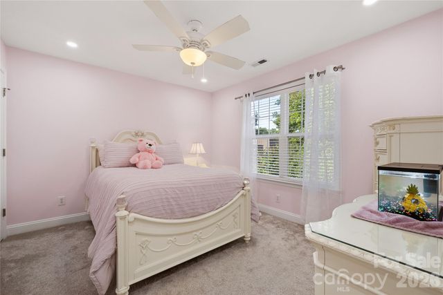 2612 Albatross Lane, Matthews, NC 28104