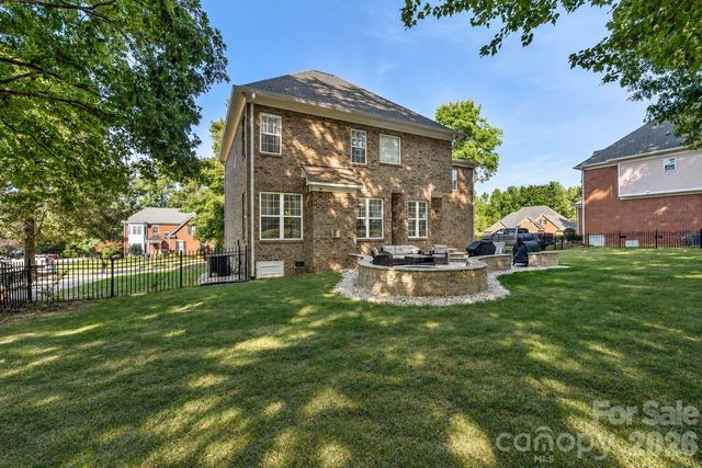 2612 Albatross Lane, Matthews, NC 28104