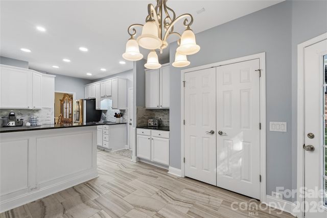 2612 Albatross Lane, Matthews, NC 28104