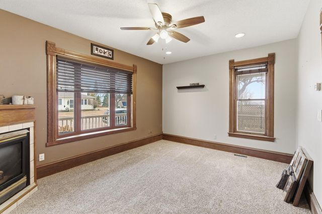 136 1st Avenue, Alden, MN 56009