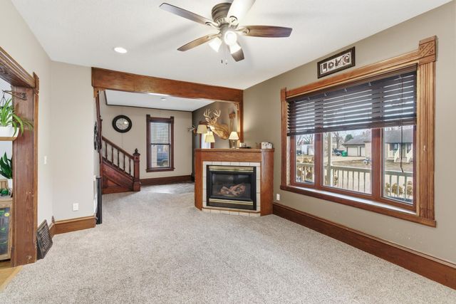 136 1st Avenue, Alden, MN 56009