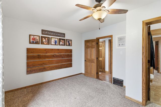 136 1st Avenue, Alden, MN 56009