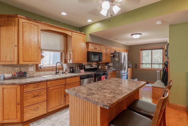 136 1st Avenue, Alden, MN 56009