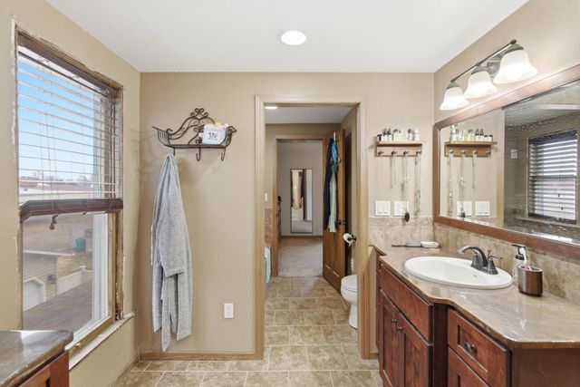 136 1st Avenue, Alden, MN 56009