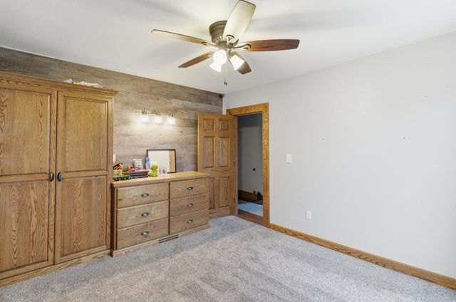 136 1st Avenue, Alden, MN 56009