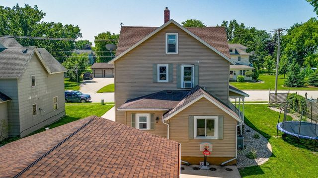 136 1st Avenue, Alden, MN 56009