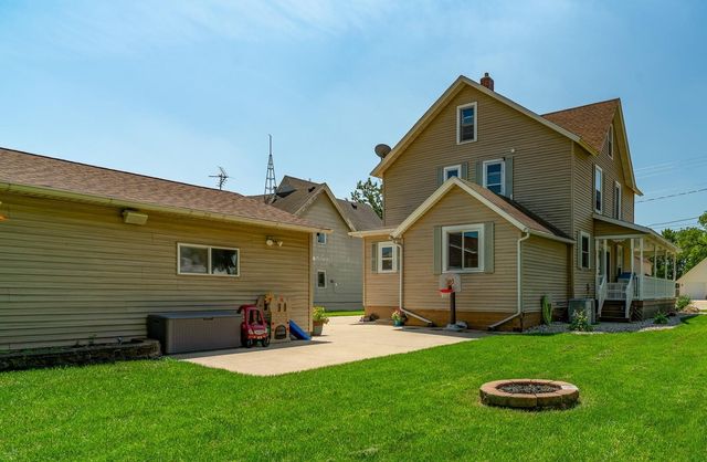 136 1st Avenue, Alden, MN 56009