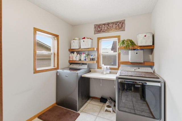 136 1st Avenue, Alden, MN 56009