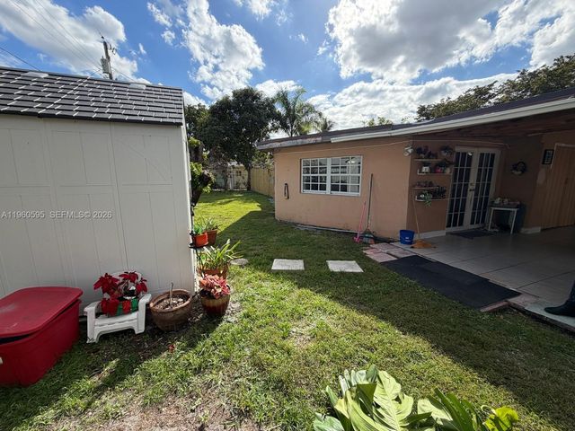 5365 W 14th Ln, Hialeah, FL 33012