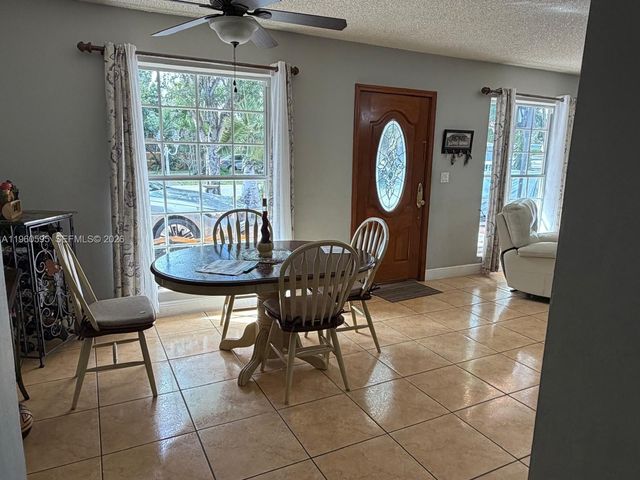 5365 W 14th Ln, Hialeah, FL 33012