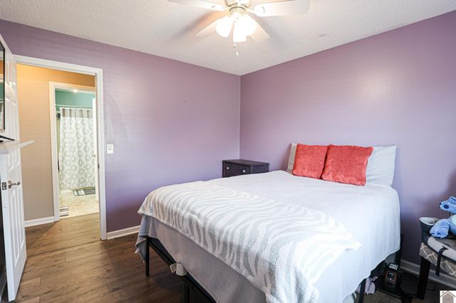 6135 Majestic Oak Dr, Paducah, KY 42003