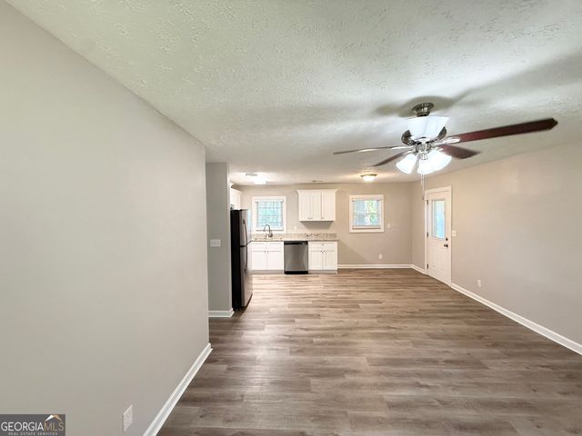 3916 Bonnie Lane SE, Atlanta, GA 30354