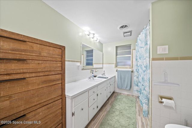 2123 N Indian River Drive, Cocoa, FL 32922