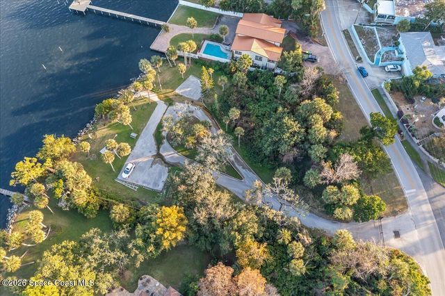 2123 N Indian River Drive, Cocoa, FL 32922