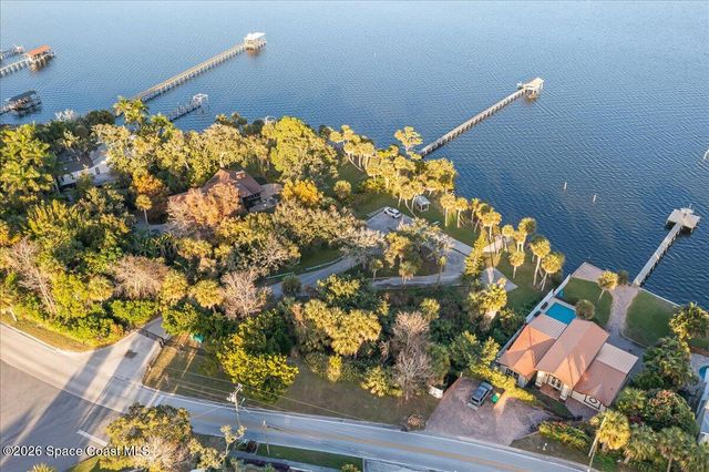 2123 N Indian River Drive, Cocoa, FL 32922