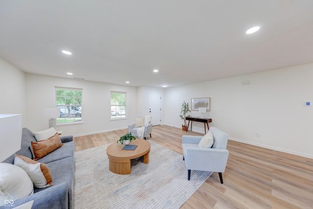 11780 Copper Mines Way, Fishers, IN 46038