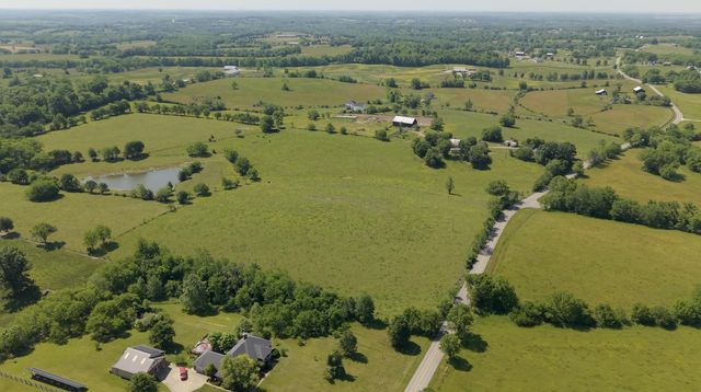 6300 McCowans Ferry Road, Versailles, KY 40383