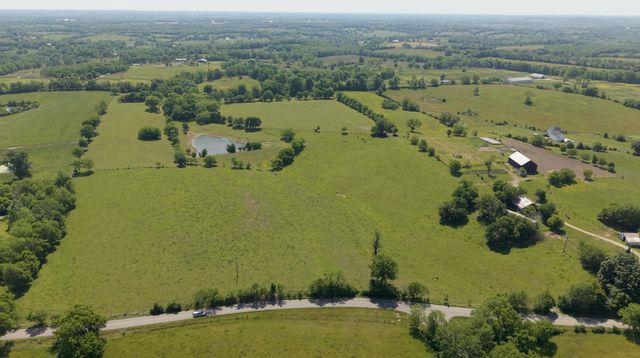 6300 McCowans Ferry Road, Versailles, KY 40383