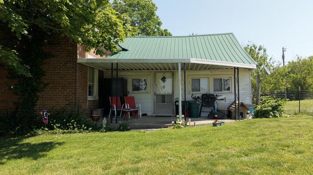 6300 McCowans Ferry Road, Versailles, KY 40383