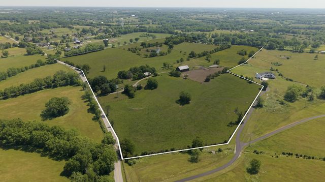 6300 McCowans Ferry Road, Versailles, KY 40383
