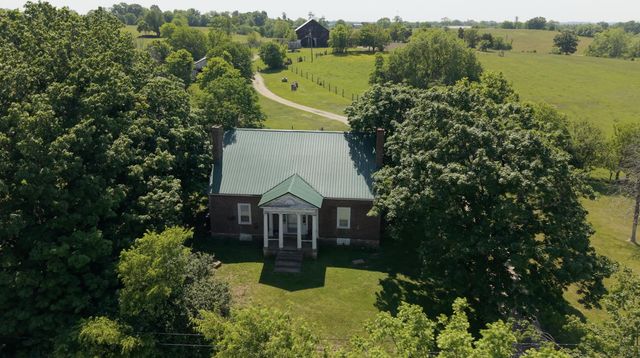 6300 McCowans Ferry Road, Versailles, KY 40383