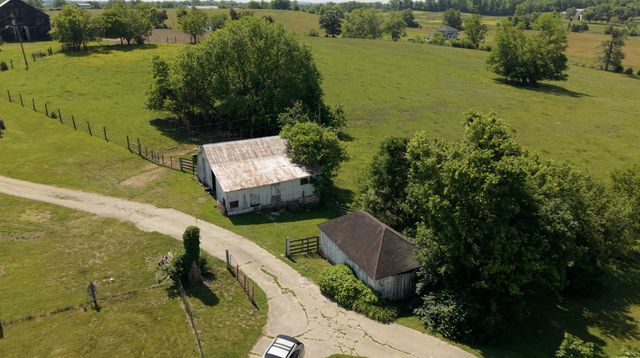 6300 McCowans Ferry Road, Versailles, KY 40383
