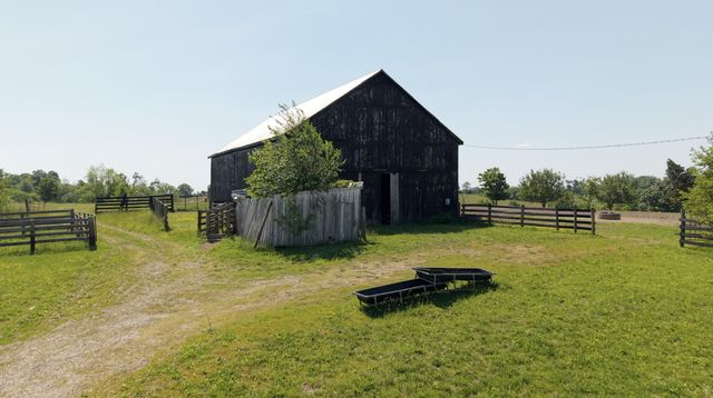 6300 McCowans Ferry Road, Versailles, KY 40383