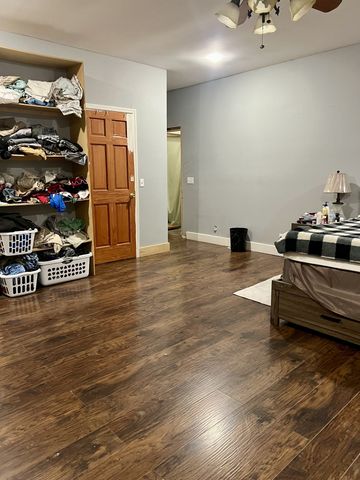 7526 Johnny Crow Rd, Lyles, TN 37098