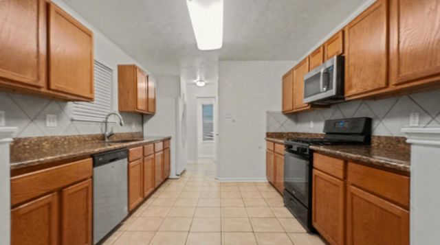 5018 Steel Meadows Lane, Humble, TX 77346