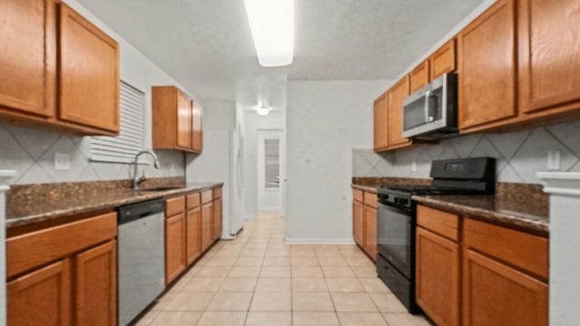 5018 Steel Meadows Lane, Humble, TX 77346