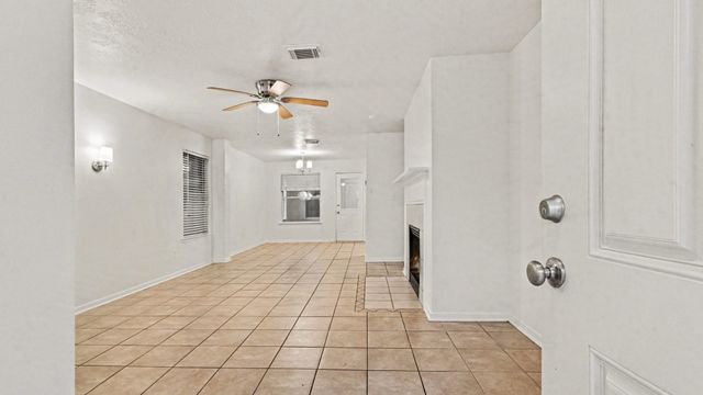 5018 Steel Meadows Lane, Humble, TX 77346