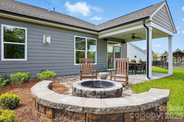 1022 Heritage Pointe, Indian Trail, NC 28079
