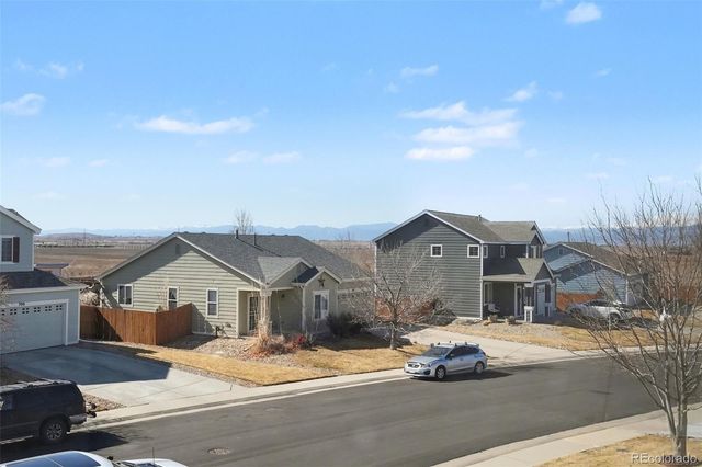 655 Elizabeth Street Circle, Dacono, CO 80514
