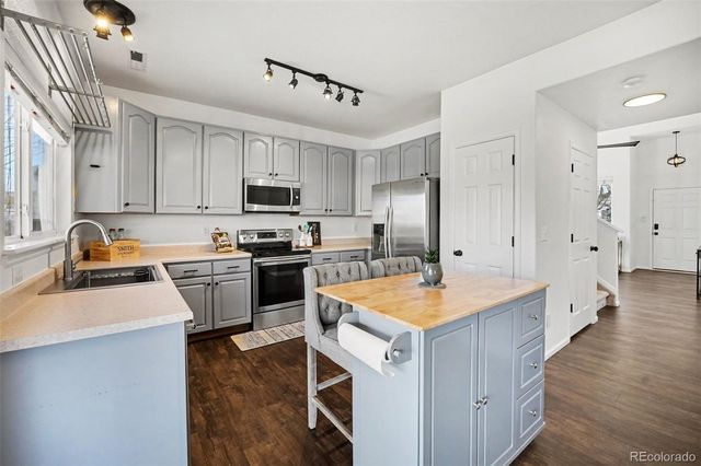 655 Elizabeth Street Circle, Dacono, CO 80514