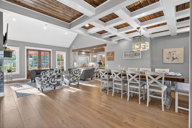 879 Mount Vernon Rd, Bethpage, TN 37022