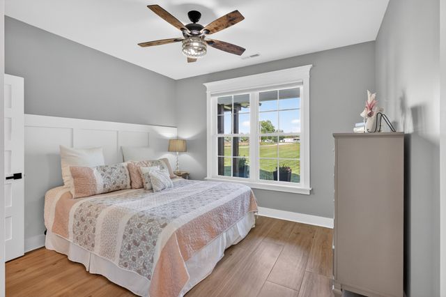 879 Mount Vernon Rd, Bethpage, TN 37022