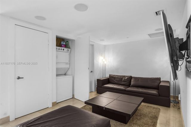 495 Brickell Ave 2405, Miami, FL 33131