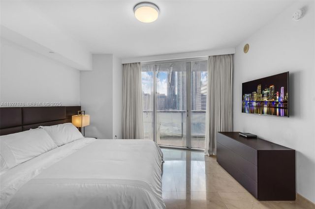 495 Brickell Ave 2405, Miami, FL 33131