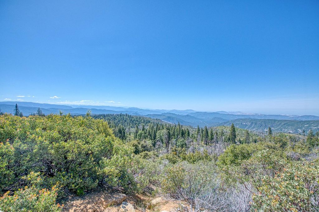 Image 2 of property listing at 11111 Upper Cressman Road, Shaver Lake, CA 93664