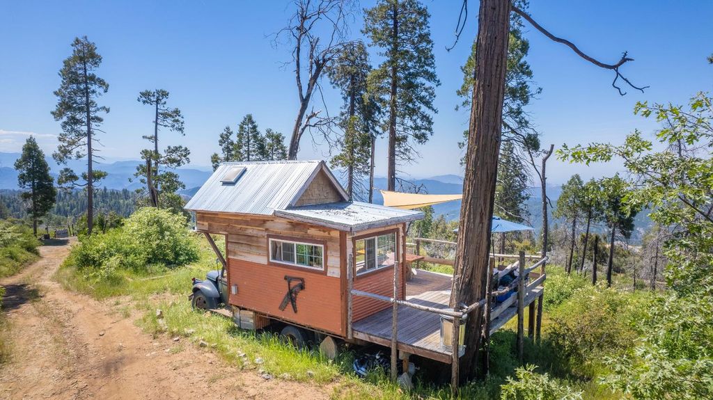 Image 23 of property listing at 11111 Upper Cressman Road, Shaver Lake, CA 93664