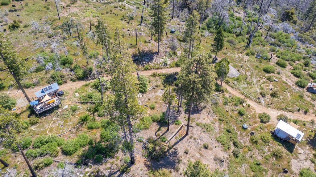 Image 26 of property listing at 11111 Upper Cressman Road, Shaver Lake, CA 93664