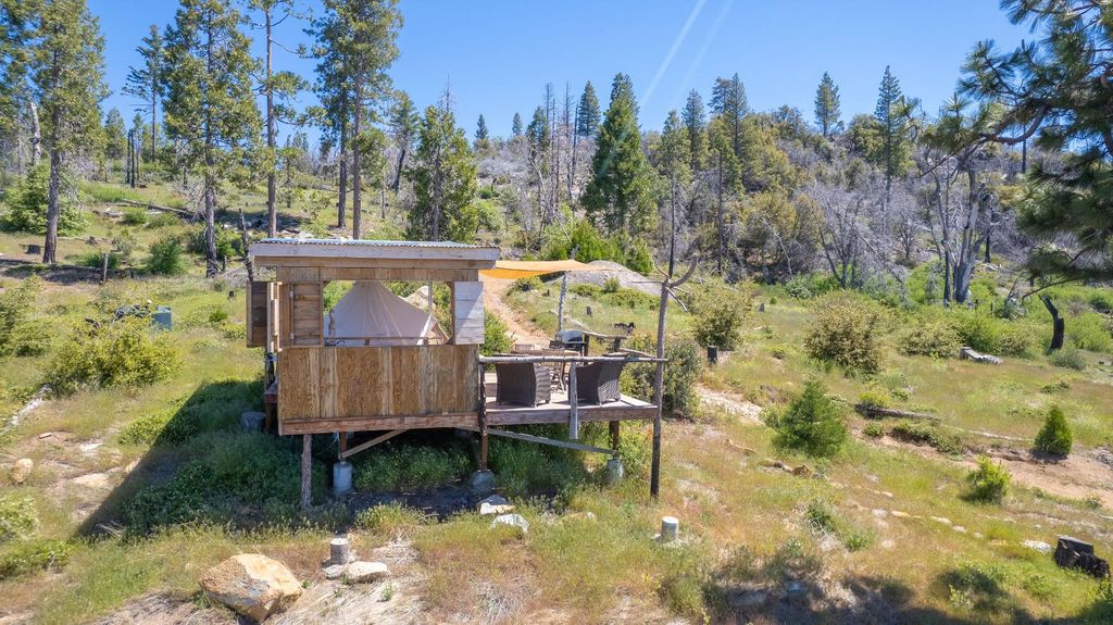 Image 31 of property listing at 11111 Upper Cressman Road, Shaver Lake, CA 93664