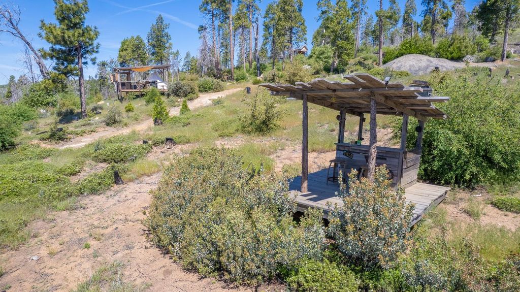 Image 34 of property listing at 11111 Upper Cressman Road, Shaver Lake, CA 93664
