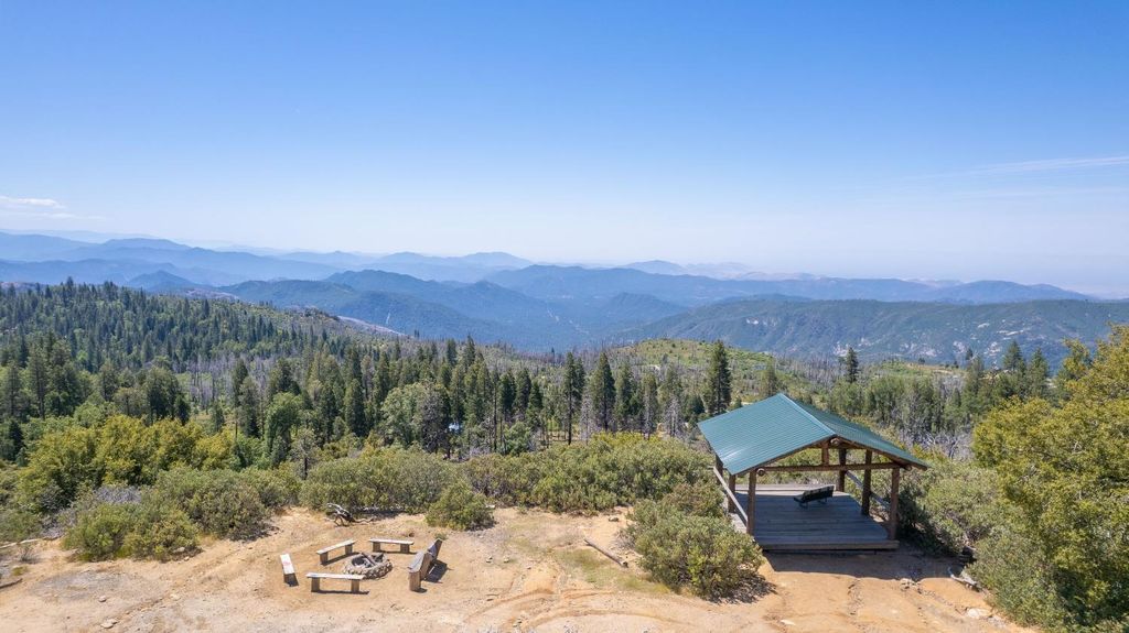 Image 37 of property listing at 11111 Upper Cressman Road, Shaver Lake, CA 93664