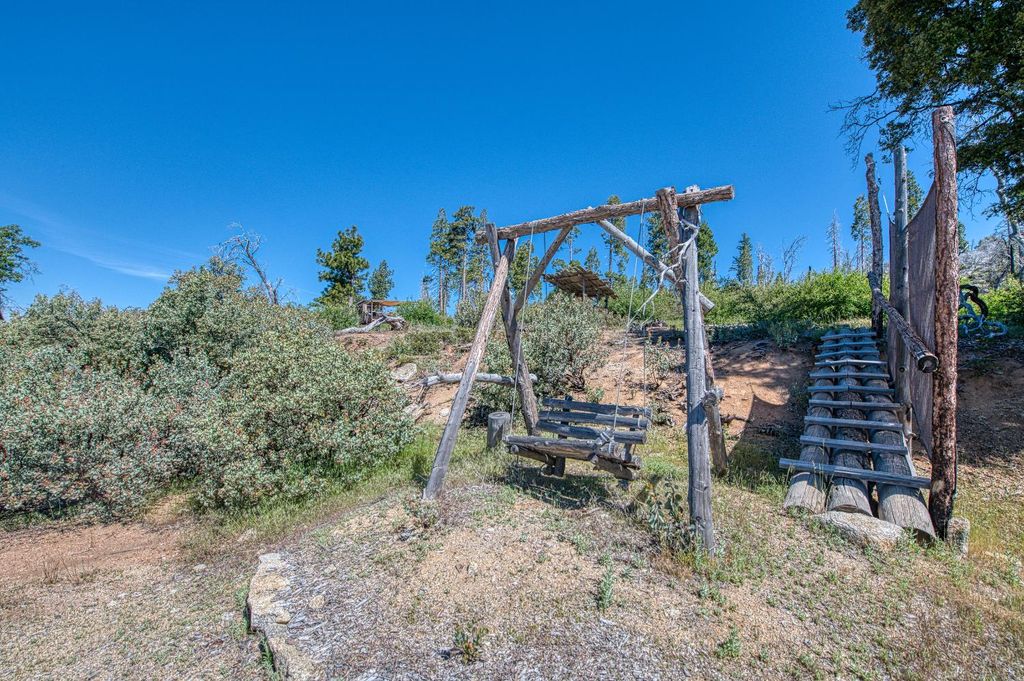 Image 8 of property listing at 11111 Upper Cressman Road, Shaver Lake, CA 93664