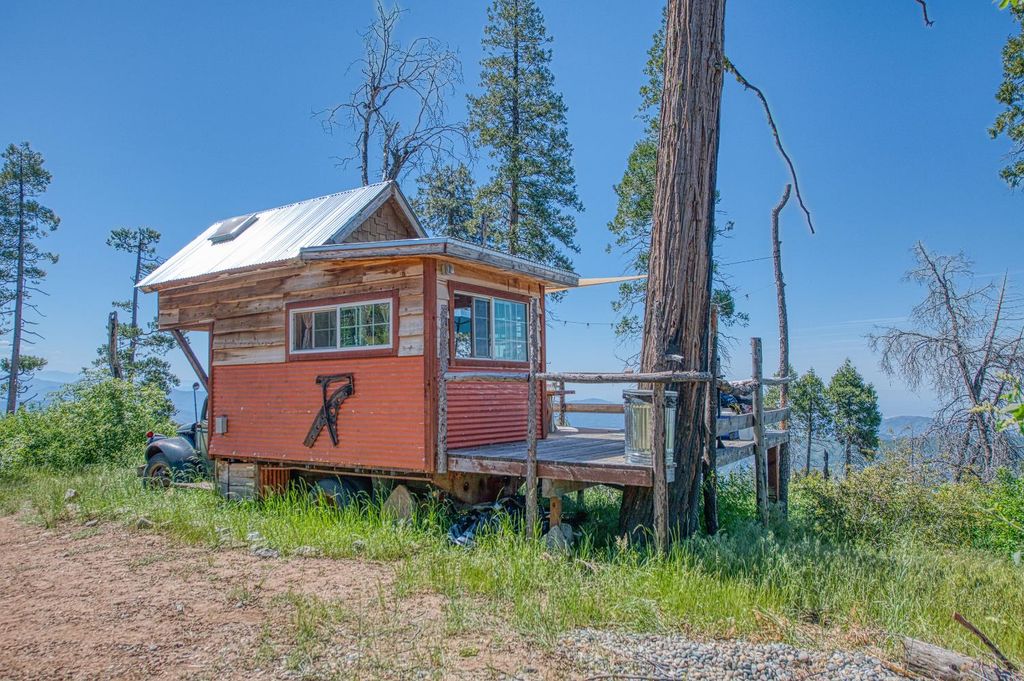 Image 89 of property listing at 11111 Upper Cressman Road, Shaver Lake, CA 93664