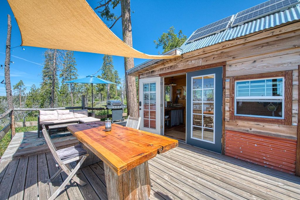 Image 94 of property listing at 11111 Upper Cressman Road, Shaver Lake, CA 93664
