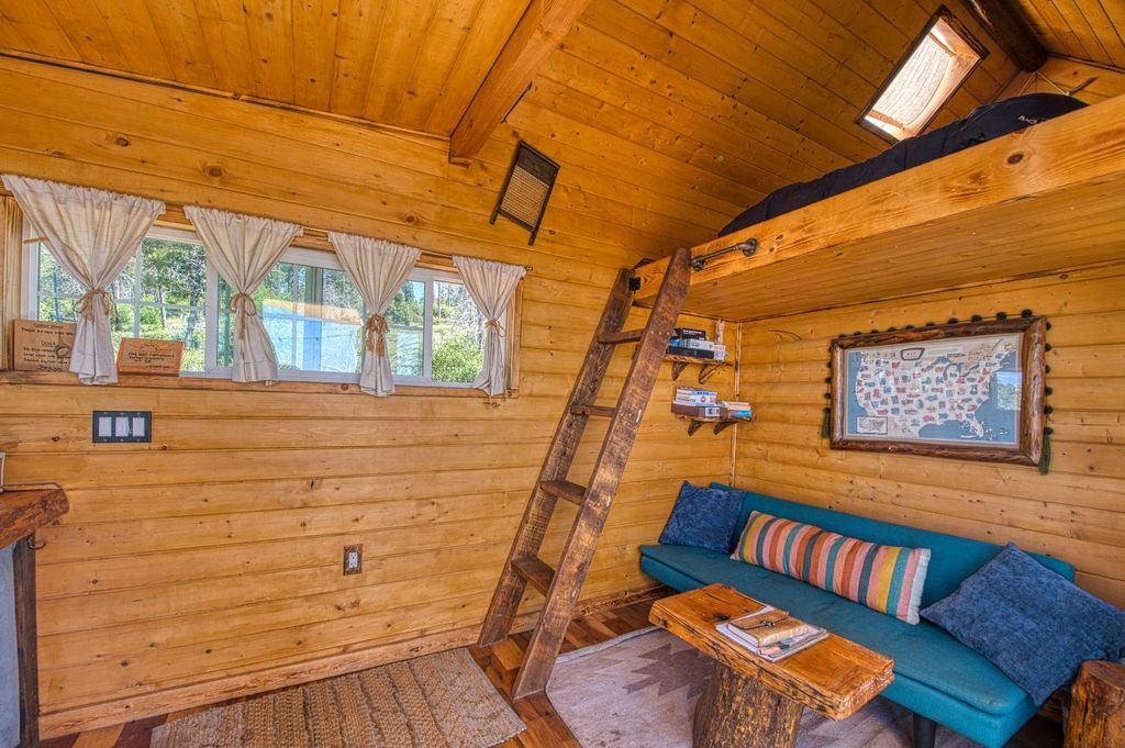 Image 96 of property listing at 11111 Upper Cressman Road, Shaver Lake, CA 93664